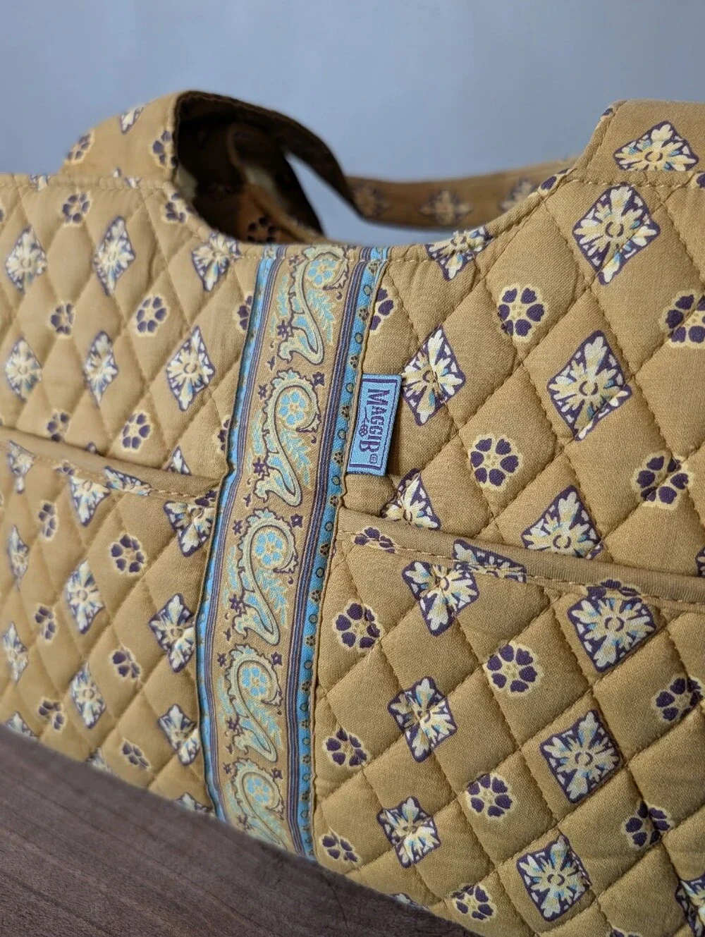 Maggib quilted tote